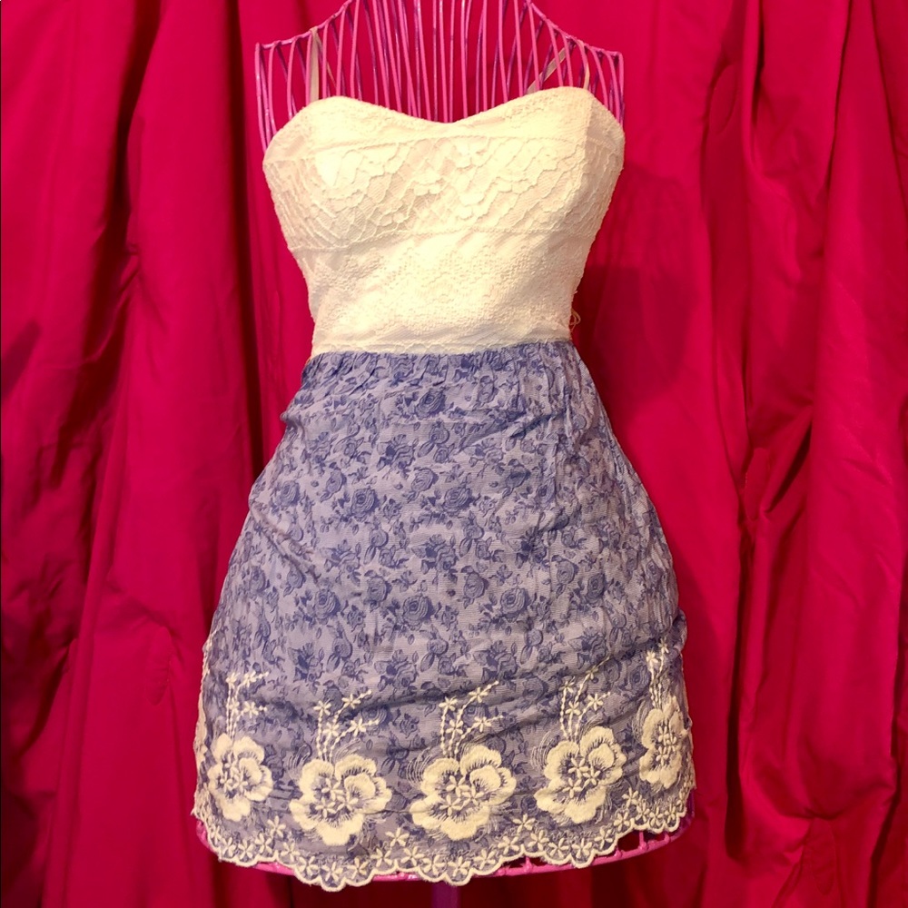 Women’s Rue21 Strapless Blue Cream Lace Dress